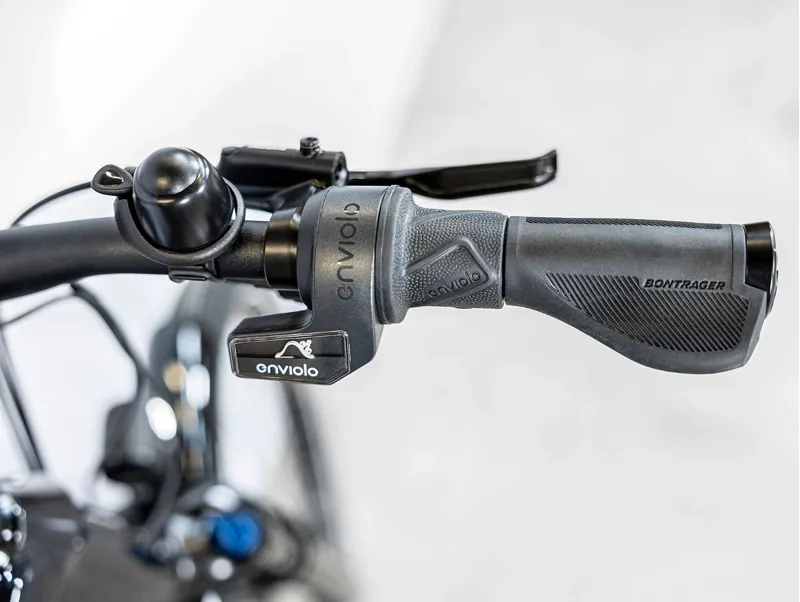 Trek Allant+ 9 625wh Electric Hybrid Bike 2025 in Deep Dark Blue-7