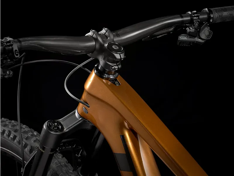 Trek Top Fuel 9.8 GX AXS Full Suspension Carbon Mountain Bike 2025 in Pennyflake-8