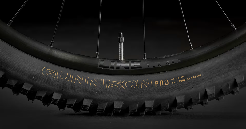 Trek Roscoe 7 Hardtail Mountain Bike 2025 in Dark Aquatic-6