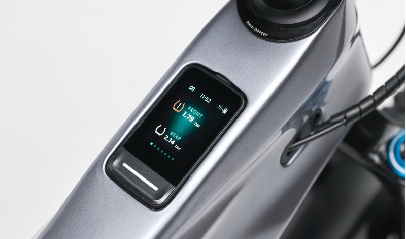 Giant Reign Advanced E+ 0 Electric Full Suspension Mountain Bike 2026 in Purple Haze/Metallic Navy-12