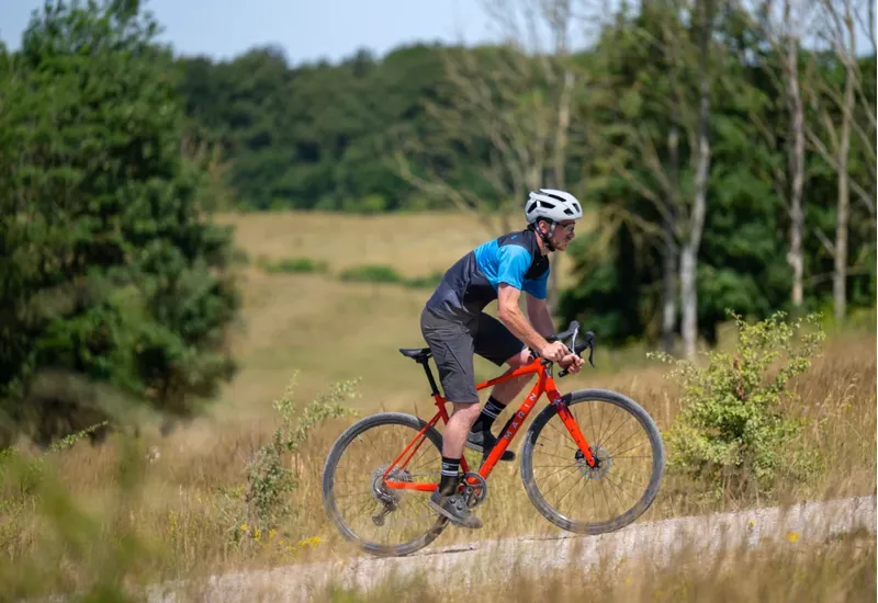 Marin Gestalt 3 700c Gravel Bike 2026 in Roarange-4