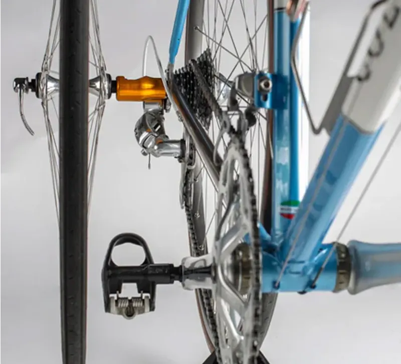 SeaSucker Hogg Front Wheel Holder in Gold-1