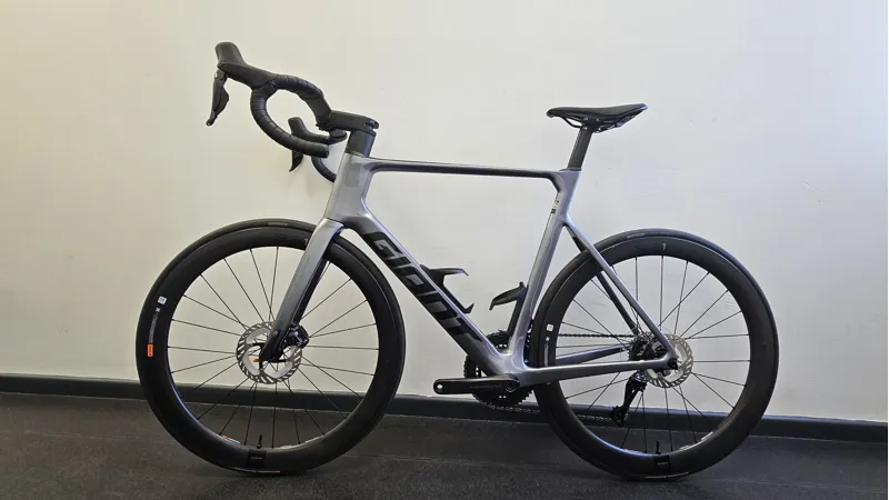 EX DISPLAY Giant Propel Advanced Pro 0 Di2 Road Bike Large 2025 in Mercury-5