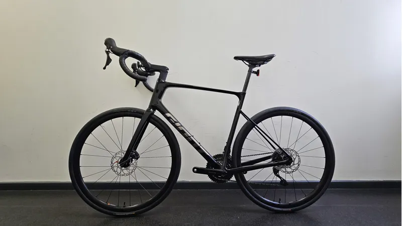 EX DISPLAY Giant Defy Advanced 2 Road Bike Large 2026 in Abyss Black-7