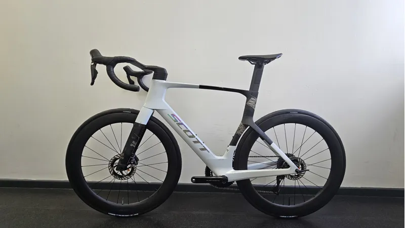 EX DEMO Scott Foil RC Pro Road Bike 2026 Large in Cumulus White-1
