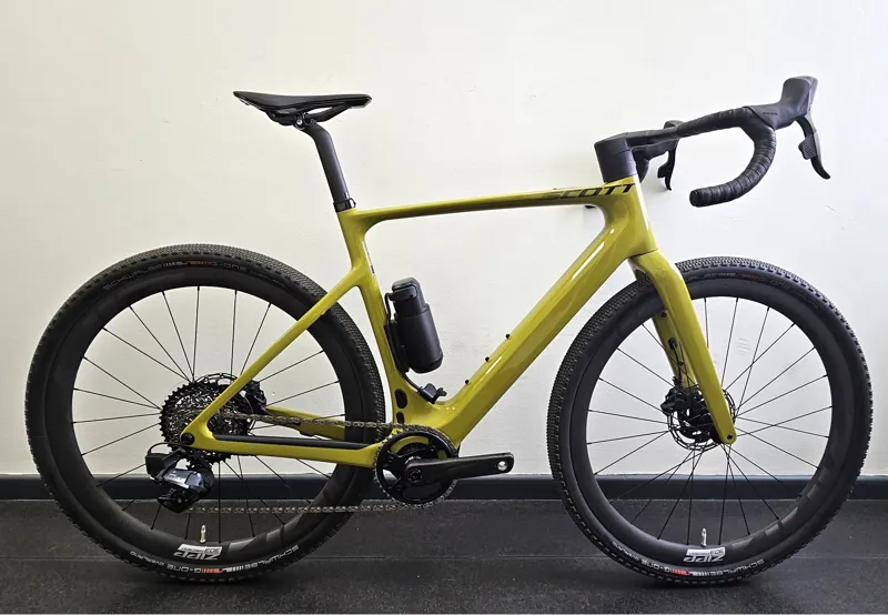 EX DEMO Scott Solace Gravel eRIDE 10 Electric Gravel Bike 56cm 2026 in Yellow