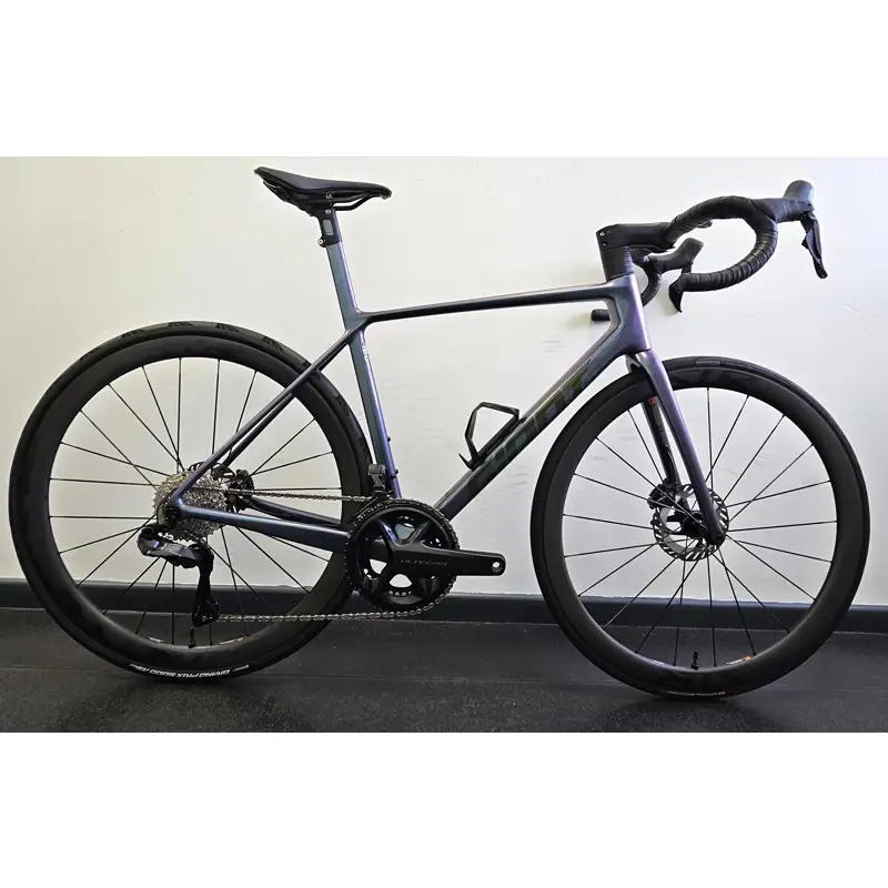 Balfes Bikes EX DEMO Giant TCR Advanced SL 1 Di2 Size Medium Road Bike 2025 in Blue Dragonfly | Free postage over £30, £10 off first order, price match & 0% finance.
