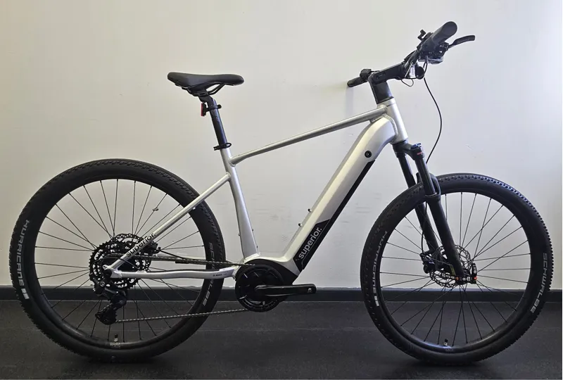 EX DISPLAY Superior eXC 6.3 MTB Electric Hybrid Bike Large 2026 in Silver 
