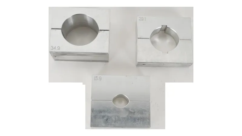 Specialized TOL CP 34.9 TOOLS FOR TOP OUT SERVICE KIT in Silver