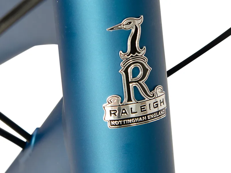 Raleigh Strada City Womens Hybrid Bike 2024 in Blue-2