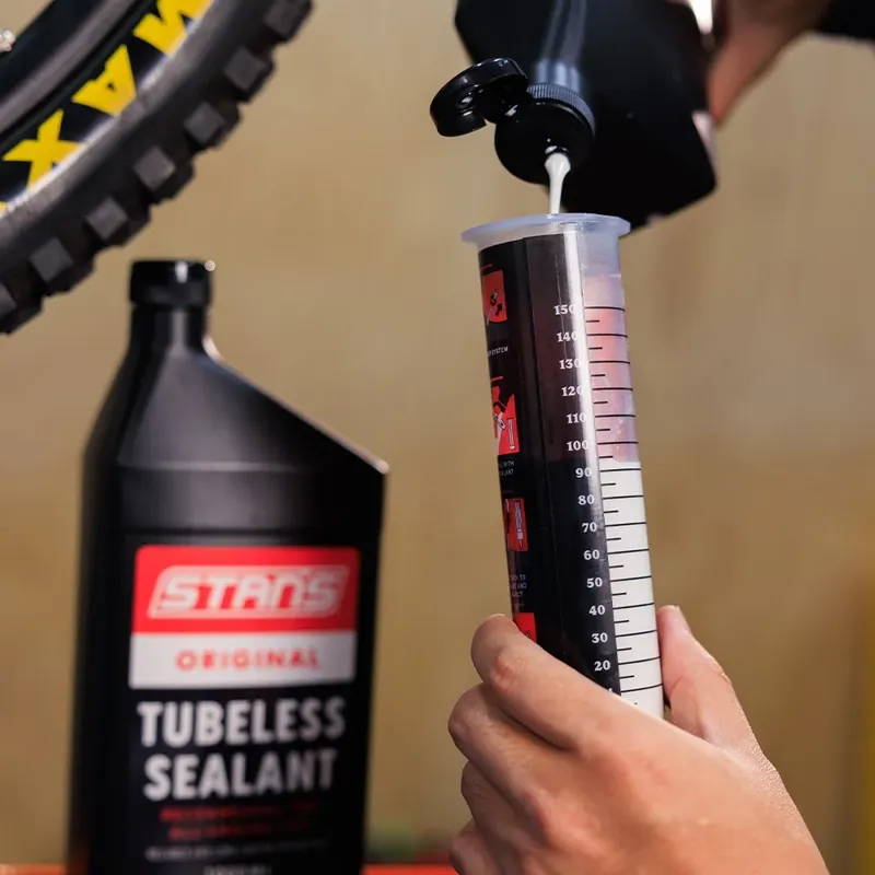 Stans NoTubes Tyre Sealant Injector-5