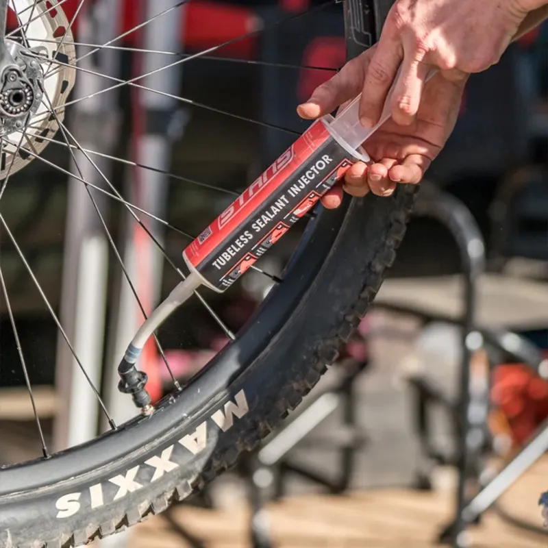 Stans NoTubes Tyre Sealant Injector-6