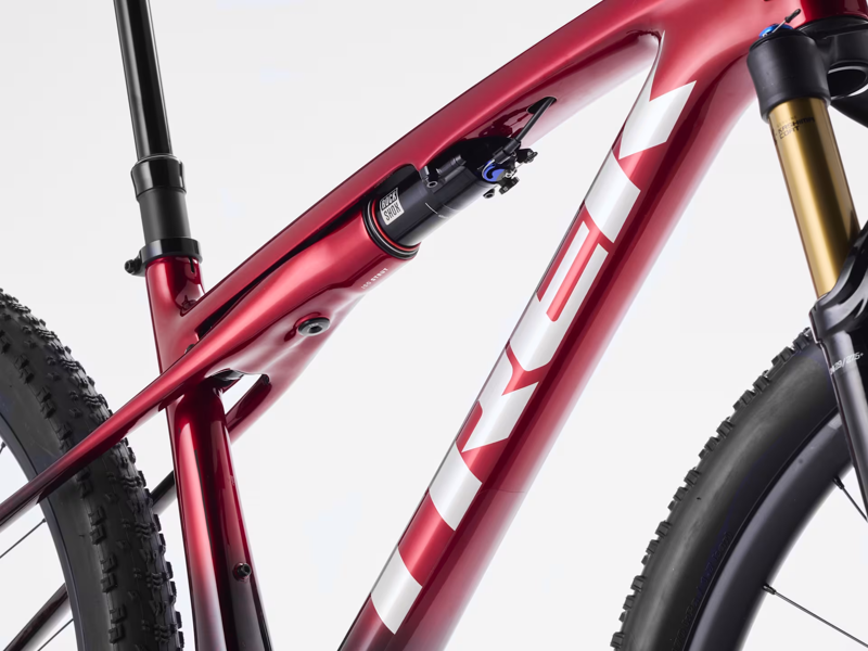 Trek Supercaliber SLR 9.8 XT Di2 Gen 2 2026 in Red Smoke/Drizzle-3