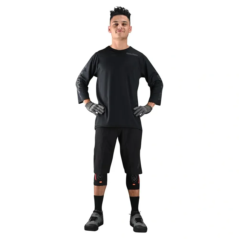 Troy Lee Designs Ruckus 3/4 Sleeve Jersey in Solid Black-2