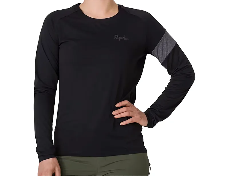 Rapha Women's Trail Long Sleeve Technical T-Shirt in Black/Grey