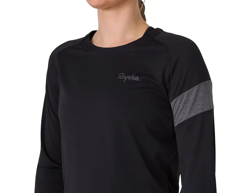 Rapha Women's Trail Long Sleeve Technical T-Shirt in Black/Grey-3