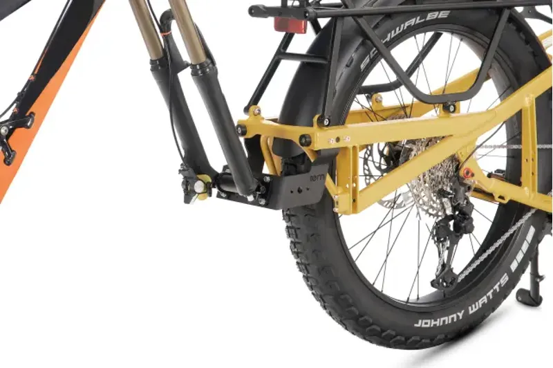 Tern XL Tail Hitch in black. -1