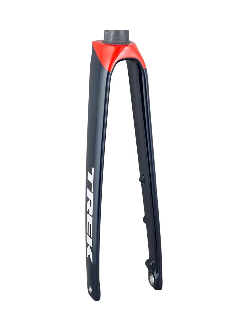 Balfes Bikes Trek 2021 Emonda SLR 700c Rigid Fork in Viper Red/Navy Smoke | Free postage over £30, £10 off first order, price match & 0% finance.