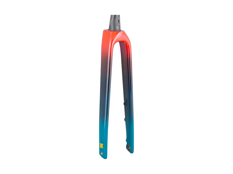 Balfes Bikes Trek Boone Gen 3 700c Rigid Fork in Radioactive Red/Navy | Free postage over £30, £10 off first order, price match & 0% finance.