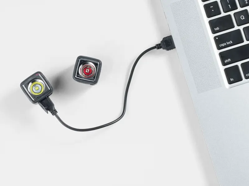 Light Trek Ion 100 R/Flare R City Bike Light Set in Black-2