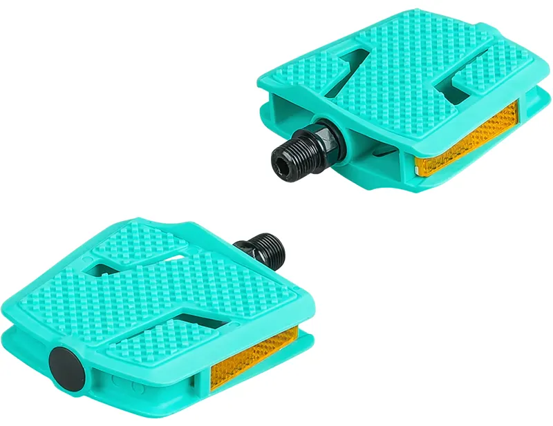 Trek Kids Small 9/16 Inch Platform Pedal Set in Aloha Green