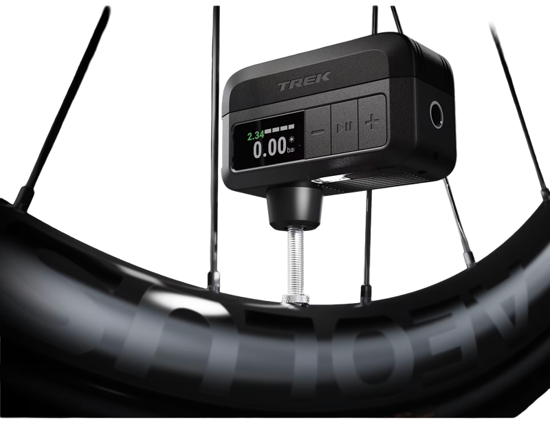 Trek Air Rush Electric Inflator Pump in Black-3