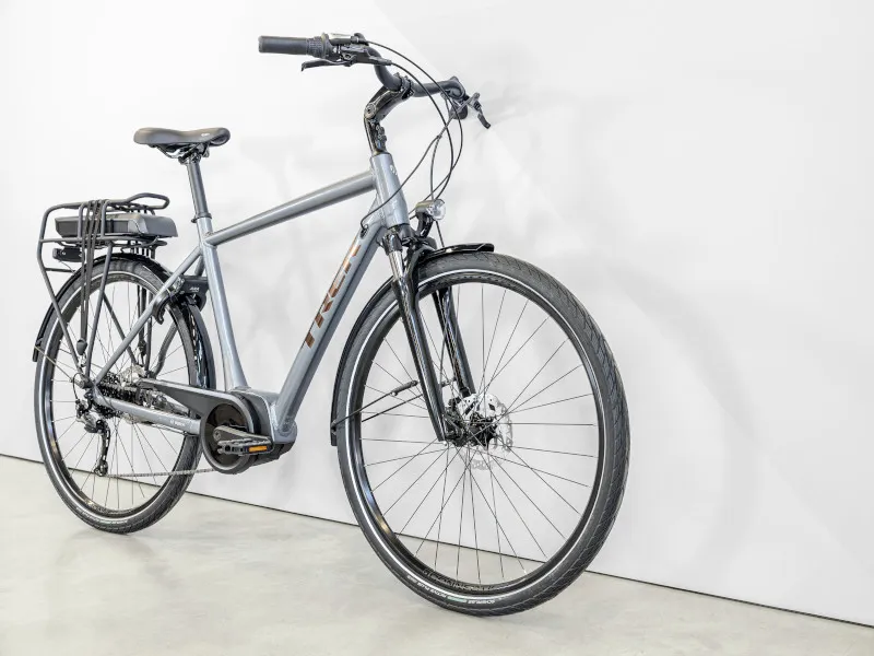 Trek Verve+ 1 400Wh Electric Hybrid Bike 2023 in Galactic Grey-10