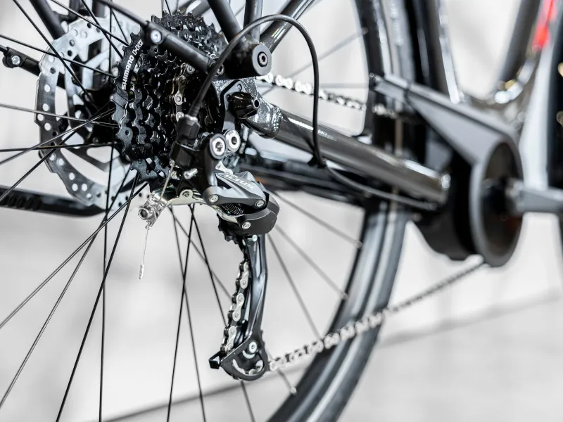 Trek Verve+ 2 Lowstep 500Wh Electric Hybrid Bike 2024 in Black-6