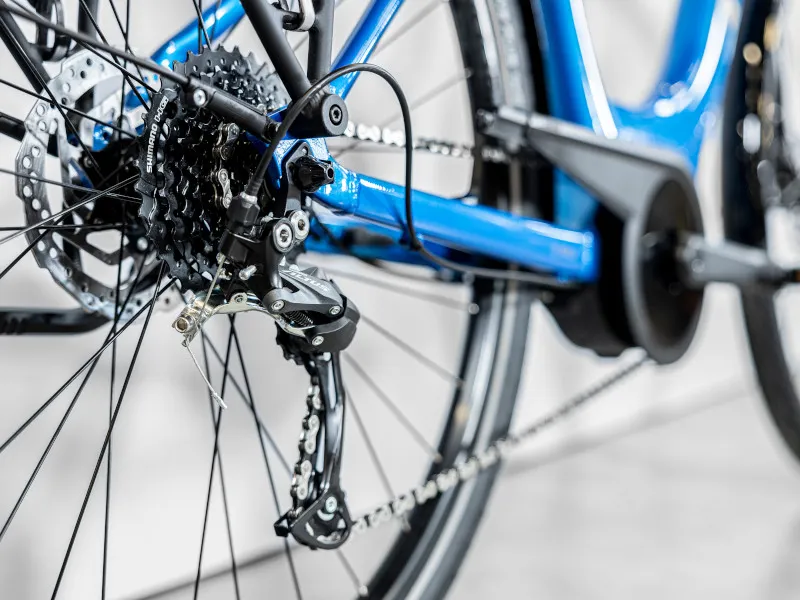 Trek Verve+ 2 Lowstep 400Wh Electric Hybrid Bike 2025 in Alpine Blue-6