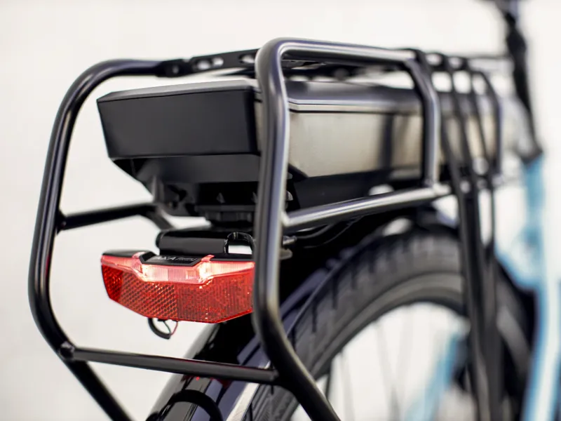 Trek Verve+ 2 Lowstep 500wh Electric Hybrid Bike 2025 in Azure Blue-7