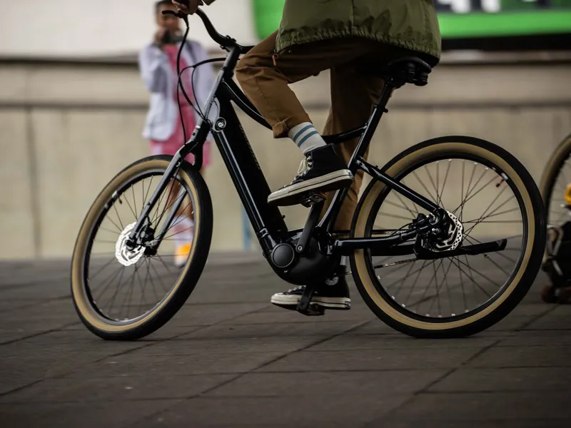 Momentum Vida E+ GTS 25km/H Electric Hybrid Bike 2023 in Ink-6