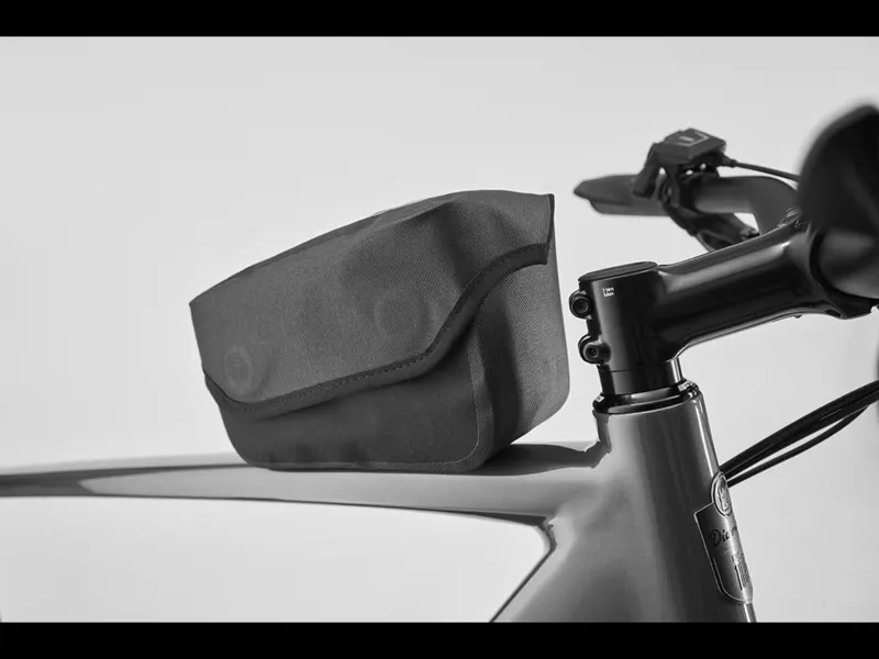 Diamant Zing Trip Core Standover 725wh Electric Hybrid Bike 2026 in Velvet Black-3