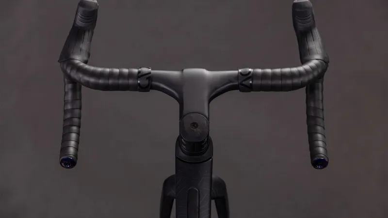 Cube Nuroad C:62 EXC Gravel Bike 2026 in Carbon/crisscross-3