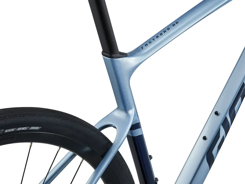 Giant FastRoad AR Advanced 2 Hybrid Bike 2025 in Silver-4