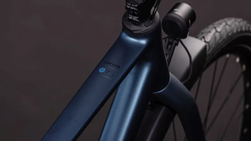 Cube Editor Pro Fe Hybrid Bike 2026 in Mineralblue/Chrome-1