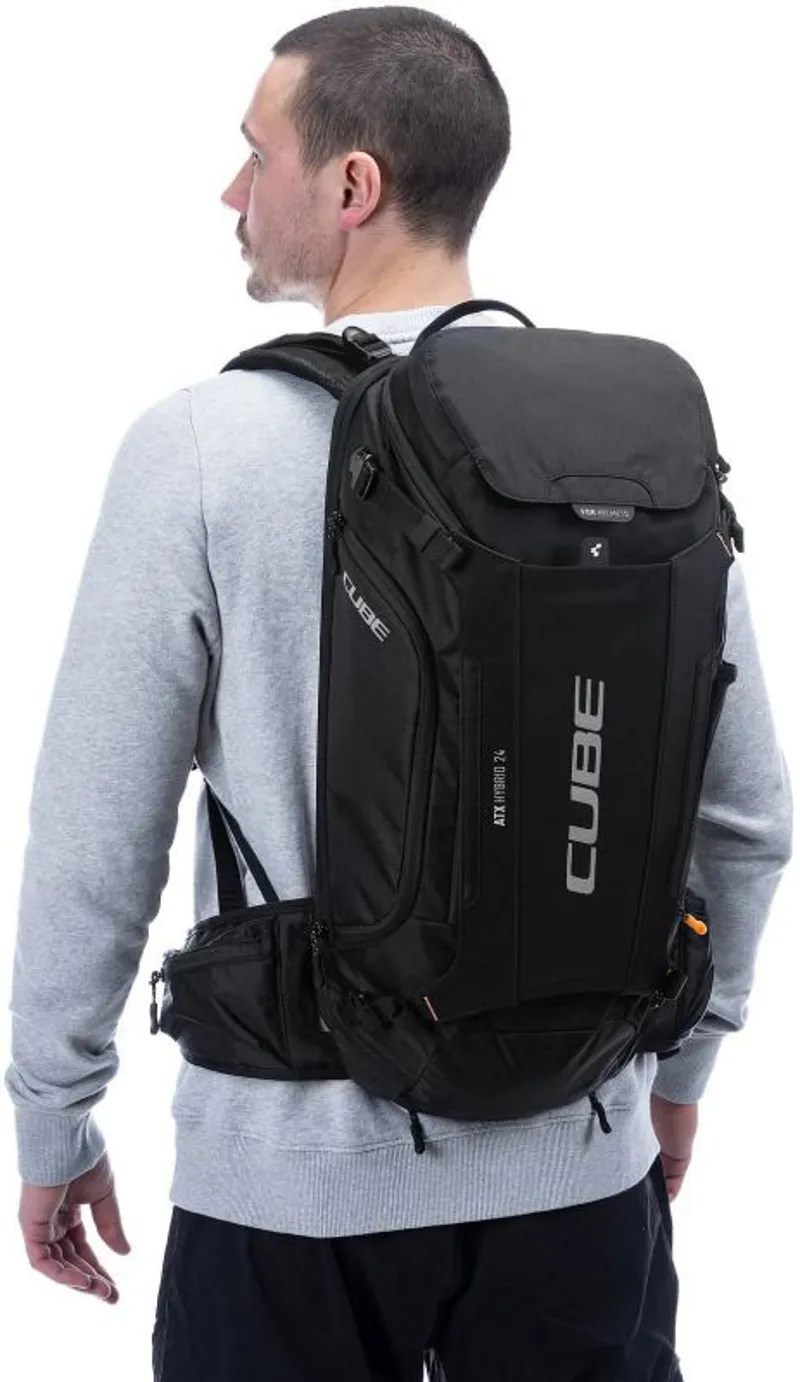 Cube Backpack Atx Hybrid 24 in Black-6