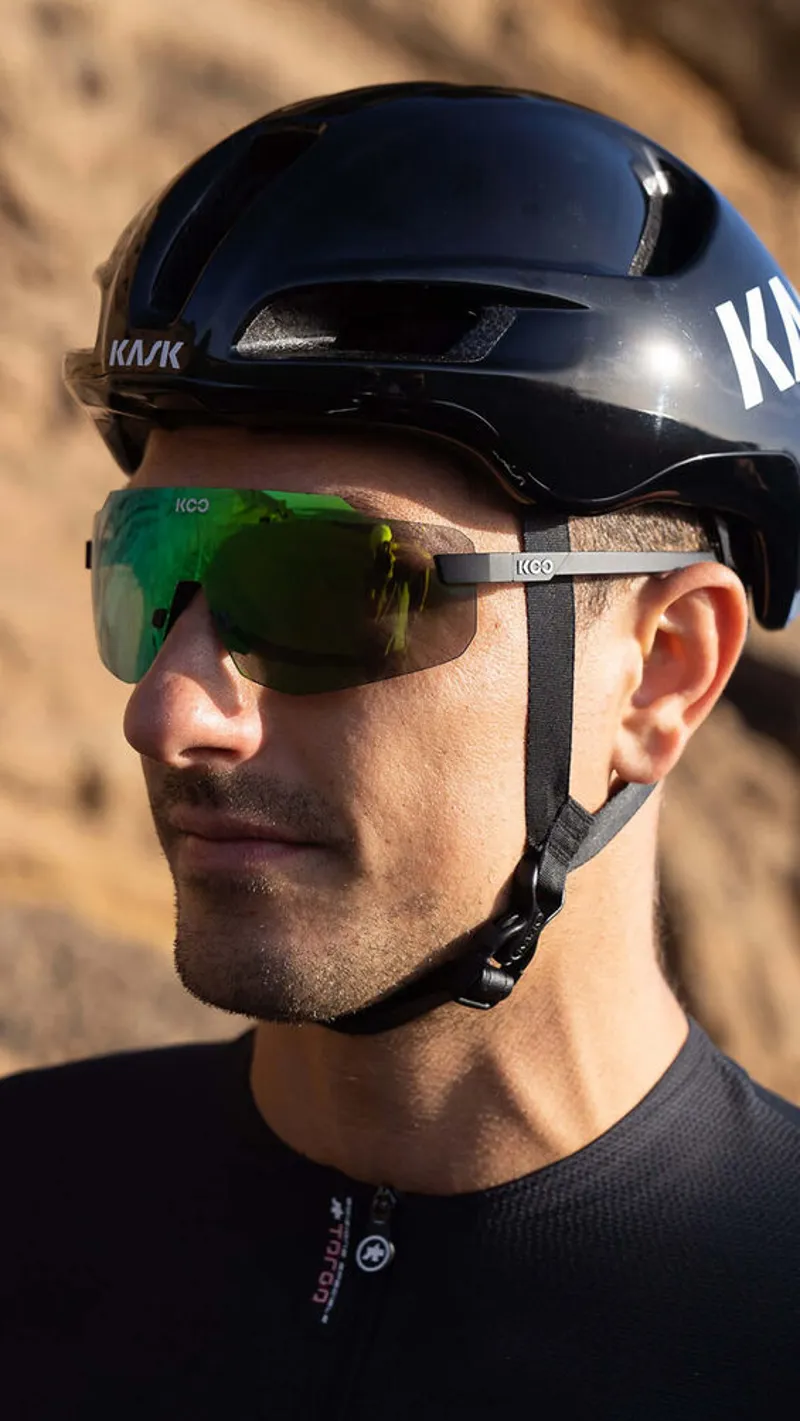 Koo Supernova Sunglasses in Black Matt/Green Mirror-3