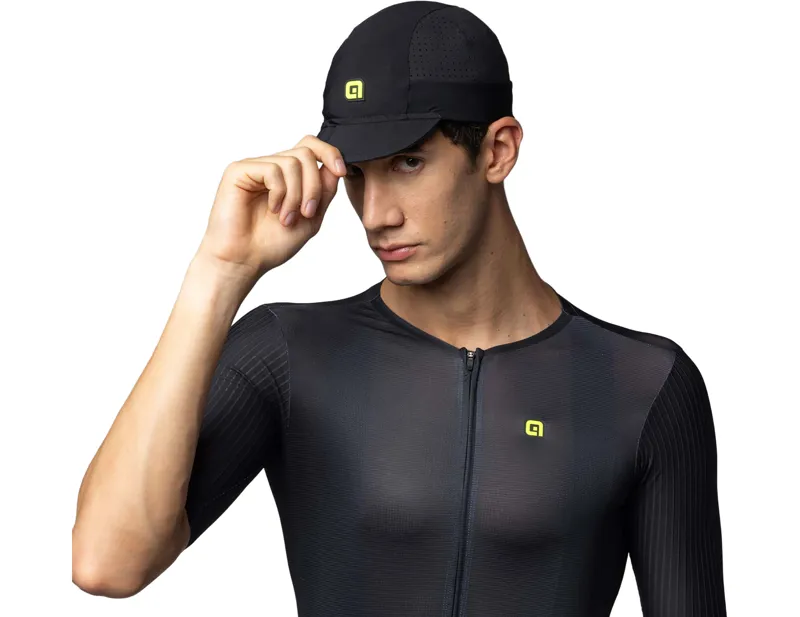 Ale Sunny Summer Cap in Black-1