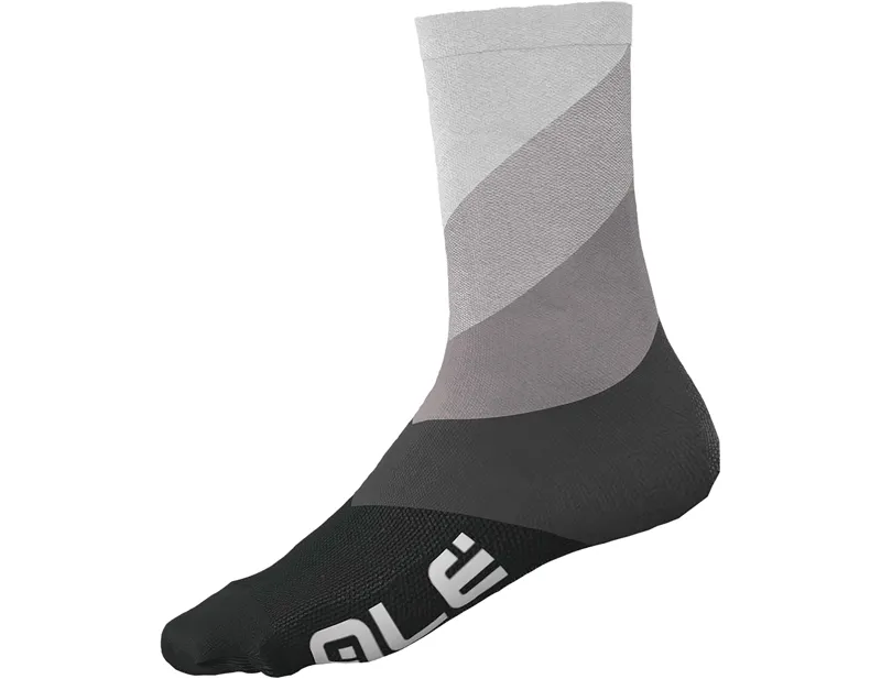 Balfes Bikes Ale Diagonal Digitopress Q-Skin 16cm Socks in Grey | Free postage over £30, £10 off first order, price match & 0% finance.