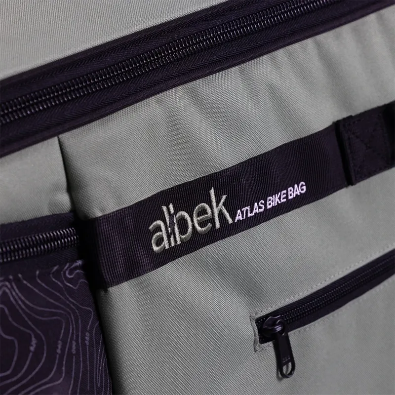 Albek Atlas Bike Bag in Greyn-7