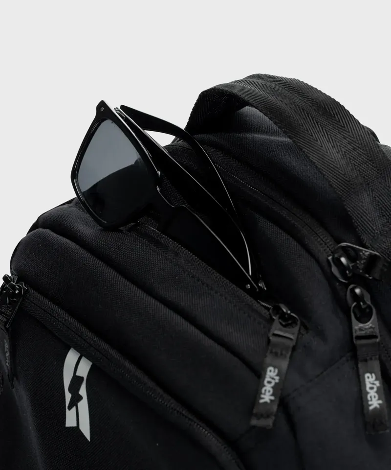 Albek Dudley Backpack in Covert Black-1