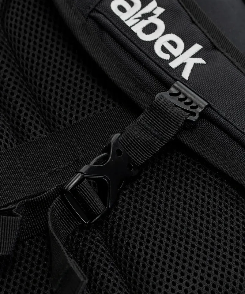 Albek Dudley Backpack in Covert Black-4