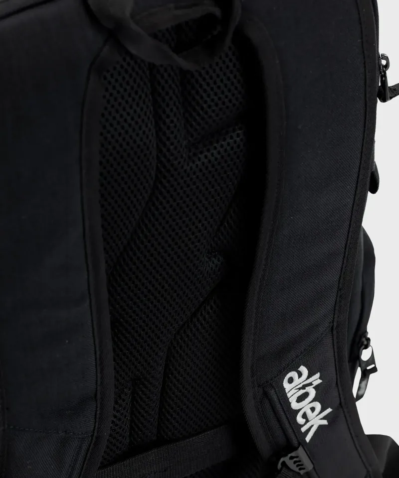 Albek Dudley Backpack in Covert Black-5