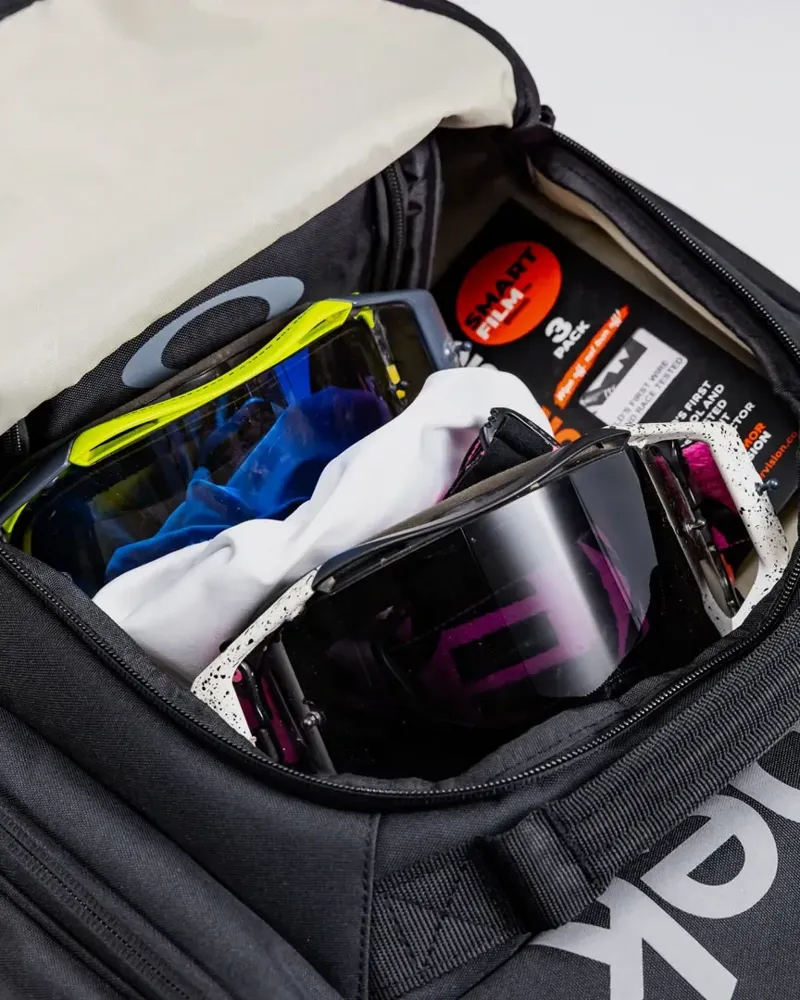 Albek Econo Haul Gear Bag in Covert Black-11