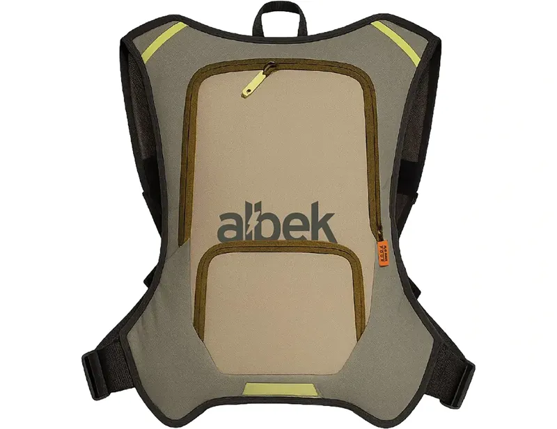 Balfes Bikes Albek H20-Haul Four Hydration Pack 2L in Sunflash Dune | Free postage over £30, £10 off first order, price match & 0% finance.