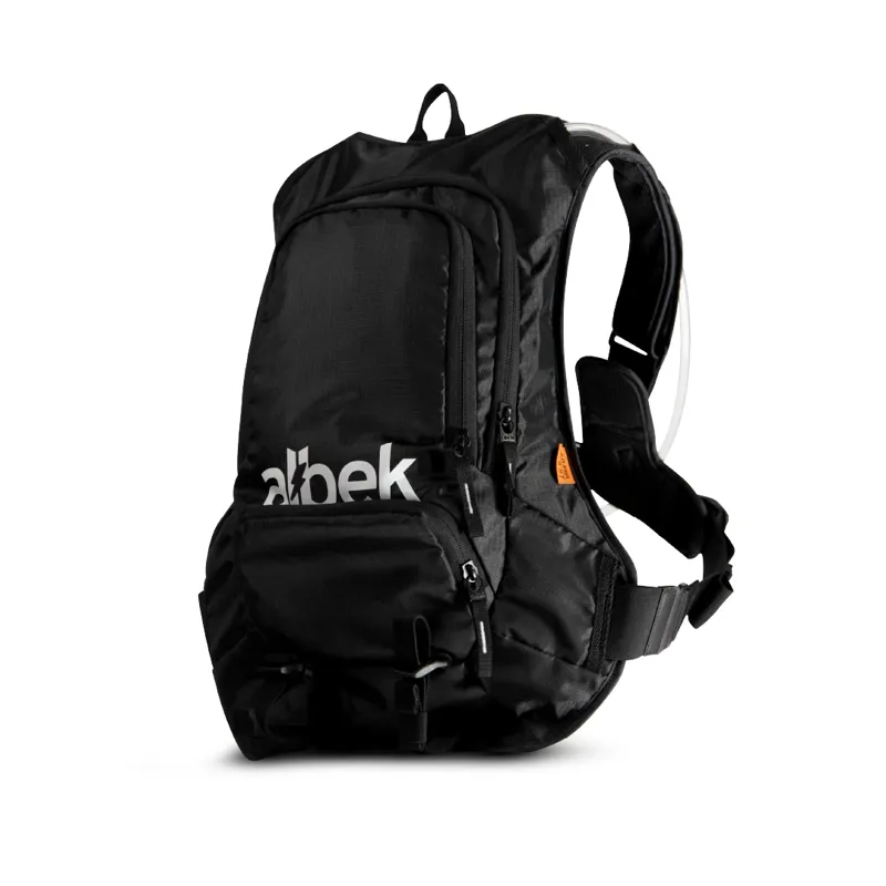 Albek H2O Hauler Eight Hydration Pack 3L in Covert Black-1