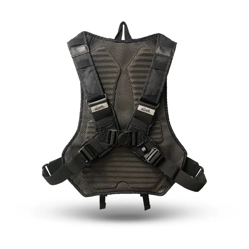 Albek H2O Hauler Eight Hydration Pack 3L in Covert Black-2