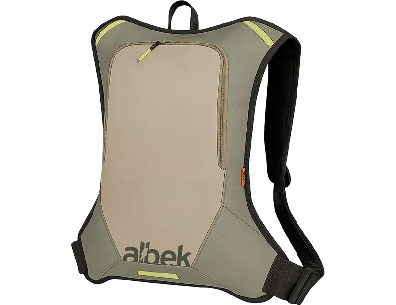 Balfes Bikes Albek H2O Haul Three Hydration Pack 1.5L in Sunflash Dune | Free postage over £30, £10 off first order, price match & 0% finance.