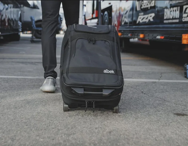 Albek Short Haul Travel Bag in Covert Black-10
