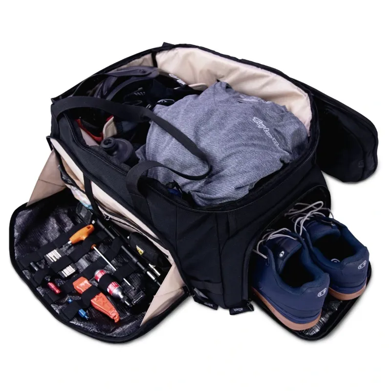 Albek Skytrail 51 Duffel Bag in Covert Black-3
